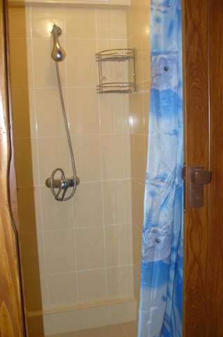 Гостевой дом Гостинец Яремче Стандартный трехместный номер-2